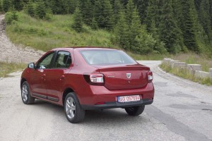 Dacia Logan 10 ani (02)