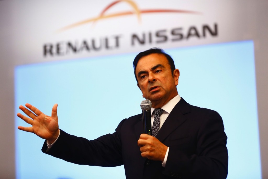 Nissan îl înlătură pe Carlos Ghosn de la conducerea companiei