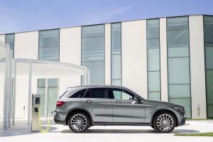 Mercedes-Benz GLC 350e 4MATIC, EDITION 1, SELENITGRAU, AMG Line Exterieur Mercedes-Benz GLC 350e 4MATIC EDITION 1, Selenite Grey, AMG Line, Exterior