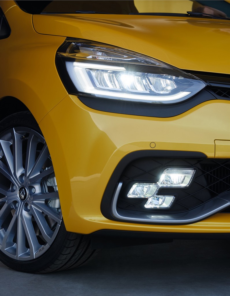 2016 Renault Clio RS