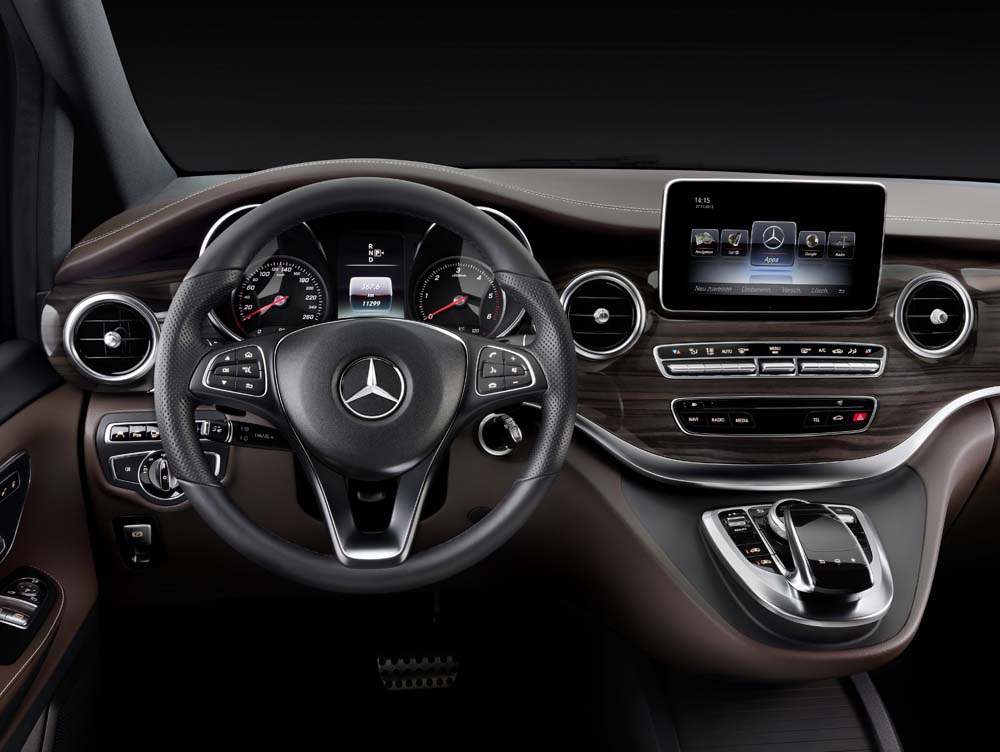 Die neue Mercedes-Benz V-Klasse – Interieur, Leder Nappa maron The new Mercedes-Benz V-Class – Interior, marron nappa leather