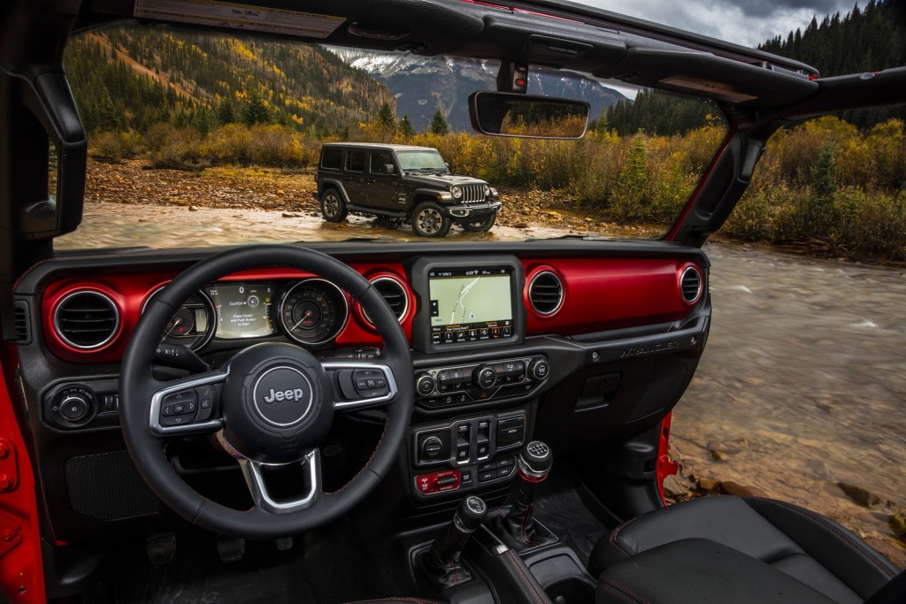 jeep-wrangler-2018-interior-2