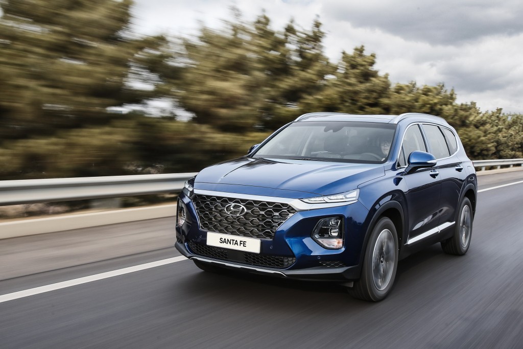 2019-Hyundai-Santa-Fe-86