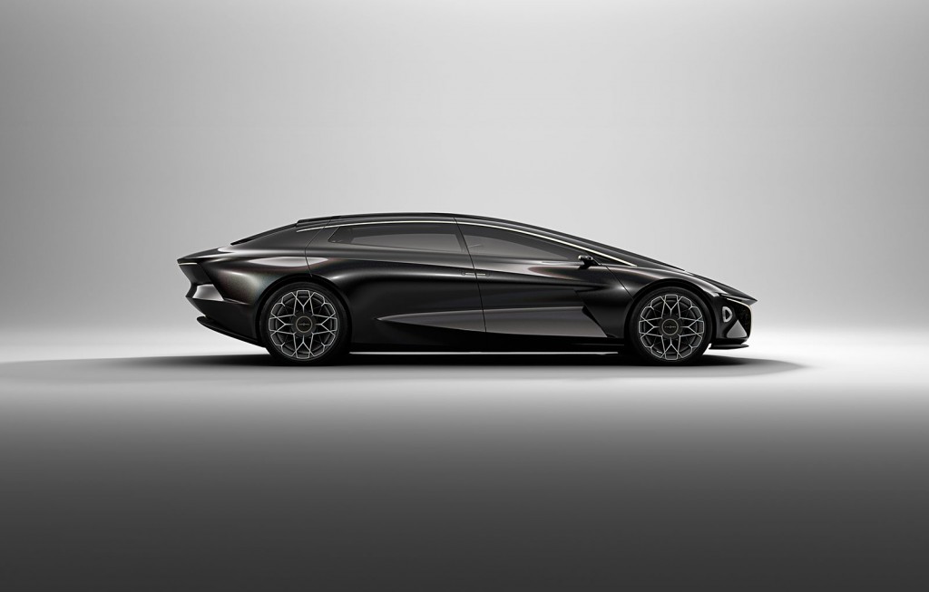 Aston Martin Lagonda Vision (9)