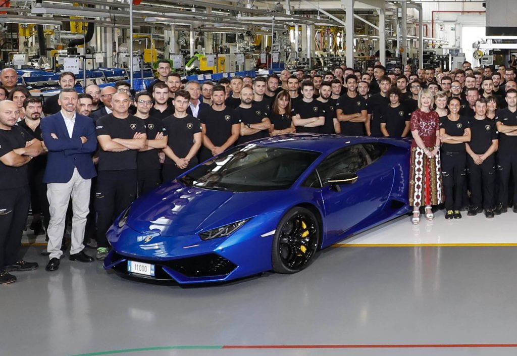   Lamborghini (2) [19659004] With 8,000 units in seven and a half years, Aventador has surpassed the Murcielago model, commissioned by 4,099 customers in almost 10 years. </p>
<p>  The automaker achieved record sales, making 2,327 cars with 11% more units in the first half of 2018 compared to the same period last year. Thus, the total number of cars built this year already exceeds the total number built in a full year five years ago. </p>
<p>  <img class = "aligncenter wp-image-67454" src = "https://www.autoexpert.ro/wp-content/uploads/2018/07/Lamborghini-1-1024×705.jpg" alt = "Lamborghini (19459020) </p>
<p>  "Our success is even more remarkably how we manage to meet an unprecedented double challenge, to create new models in our range of super sports, while we are producing our highly anticipated Super SUV, Urus Says Stefano Domenicali, CEO of the company. </p>
<p class=