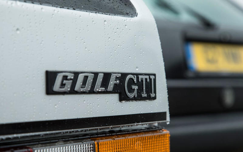 Volkwagen Golf (4)