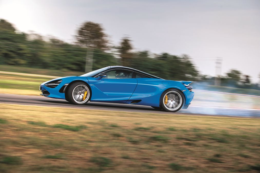 test McLaren 720S