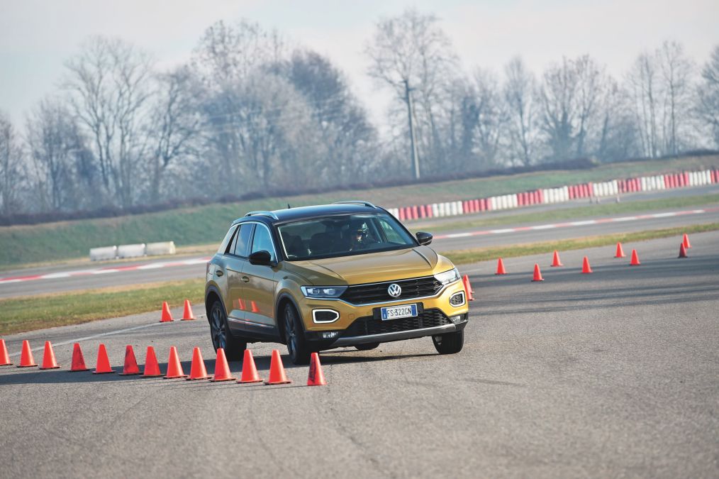 test stabilitate SUV mici 2019 Dacia Duster