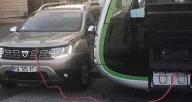 Dacia Duster autobuz electric