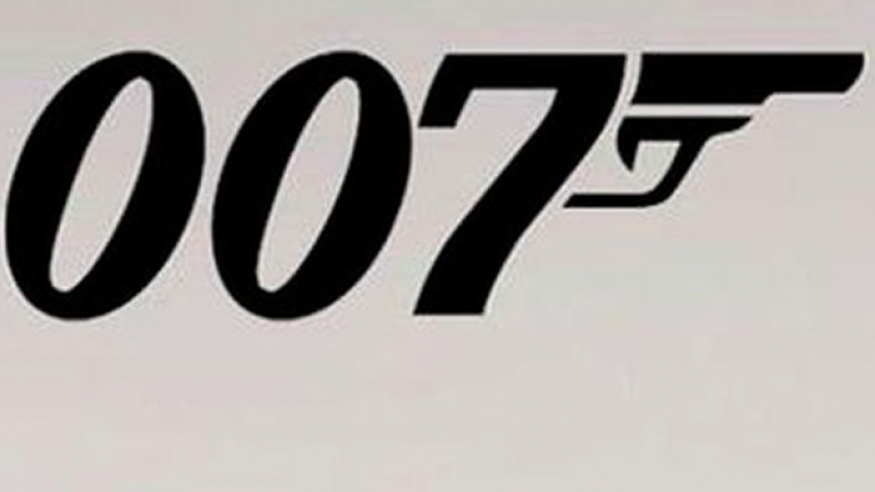 masina-james-bond-vanduta-suma-colosala-a-aparut-6-filme-seriei-toate-nebuniile-arme-obiecte-spionaj-370390