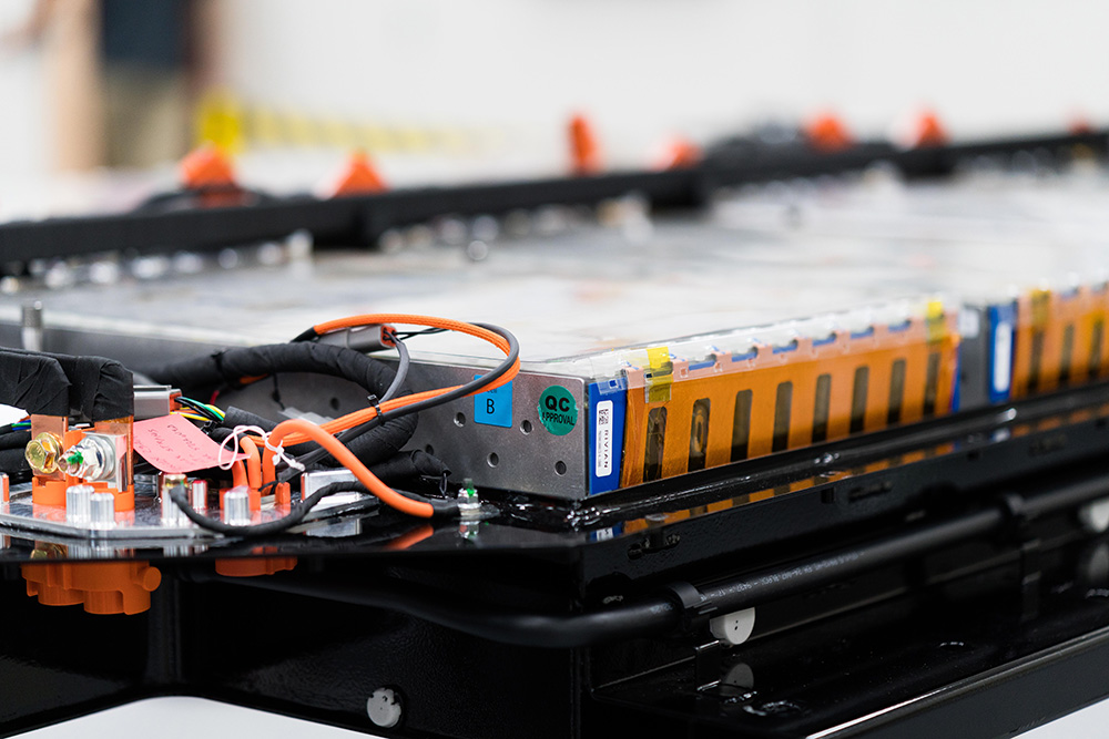 Producătorul de baterii pentru mașini electrice ACC oprește proiectele din Germania și Italia