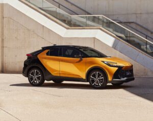 Toyota C-HR autoexpert.ro