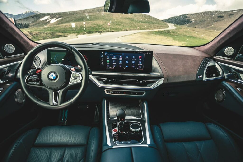 BMW XM AutoExpert