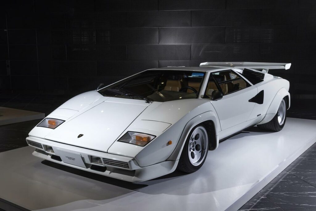 Lamborghini Countach LP-400 S AutoExpert