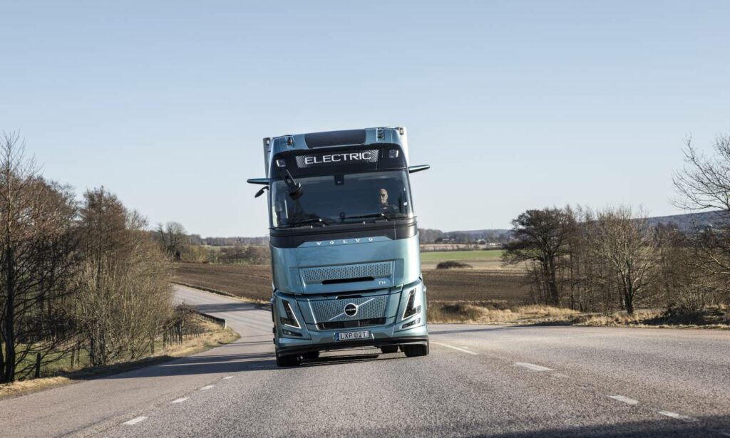 Volvo Trucks anunță un camion electric cu autonomie de 600 km