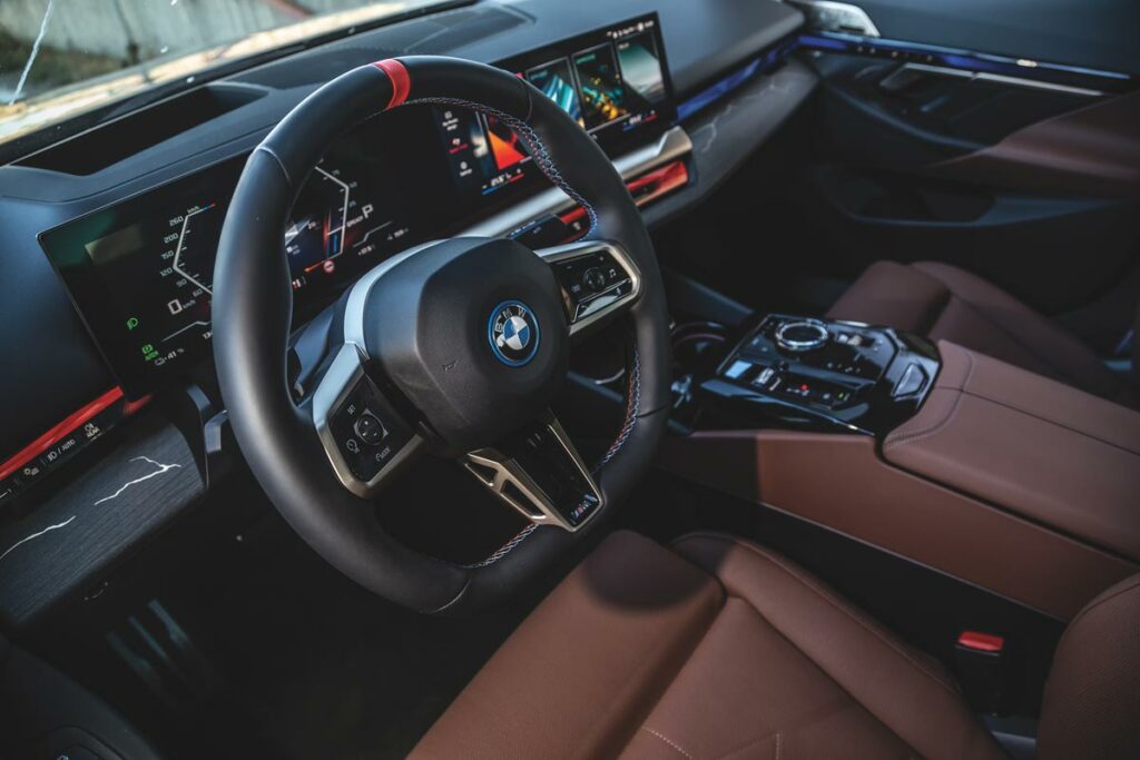 BMW i5 M60 AutoExpert